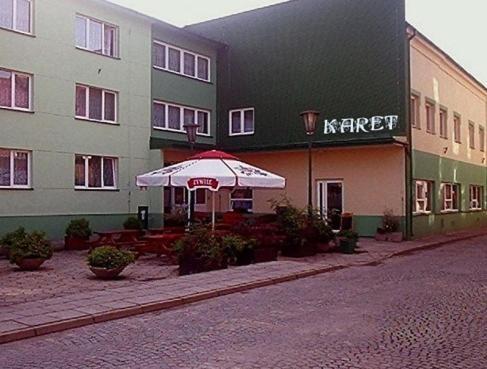 Karet Obiekt Hotelowy Skoczów Buitenkant foto